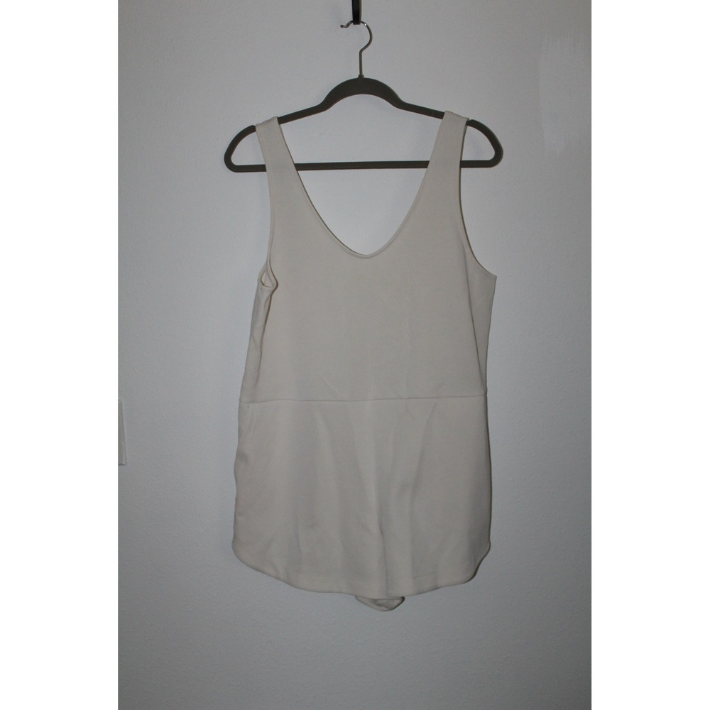 A New Day Women's Cream Sleeveless V-Neck Romper Medium Minimalist Neutral